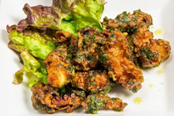 タコとイカのフライジェノベーゼ添え